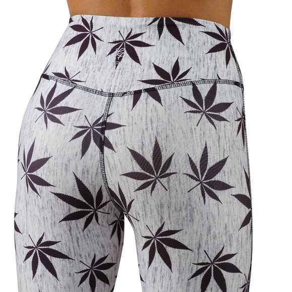 Marihuana leaves Yoga leggings V shape back - Picture 3 of 5